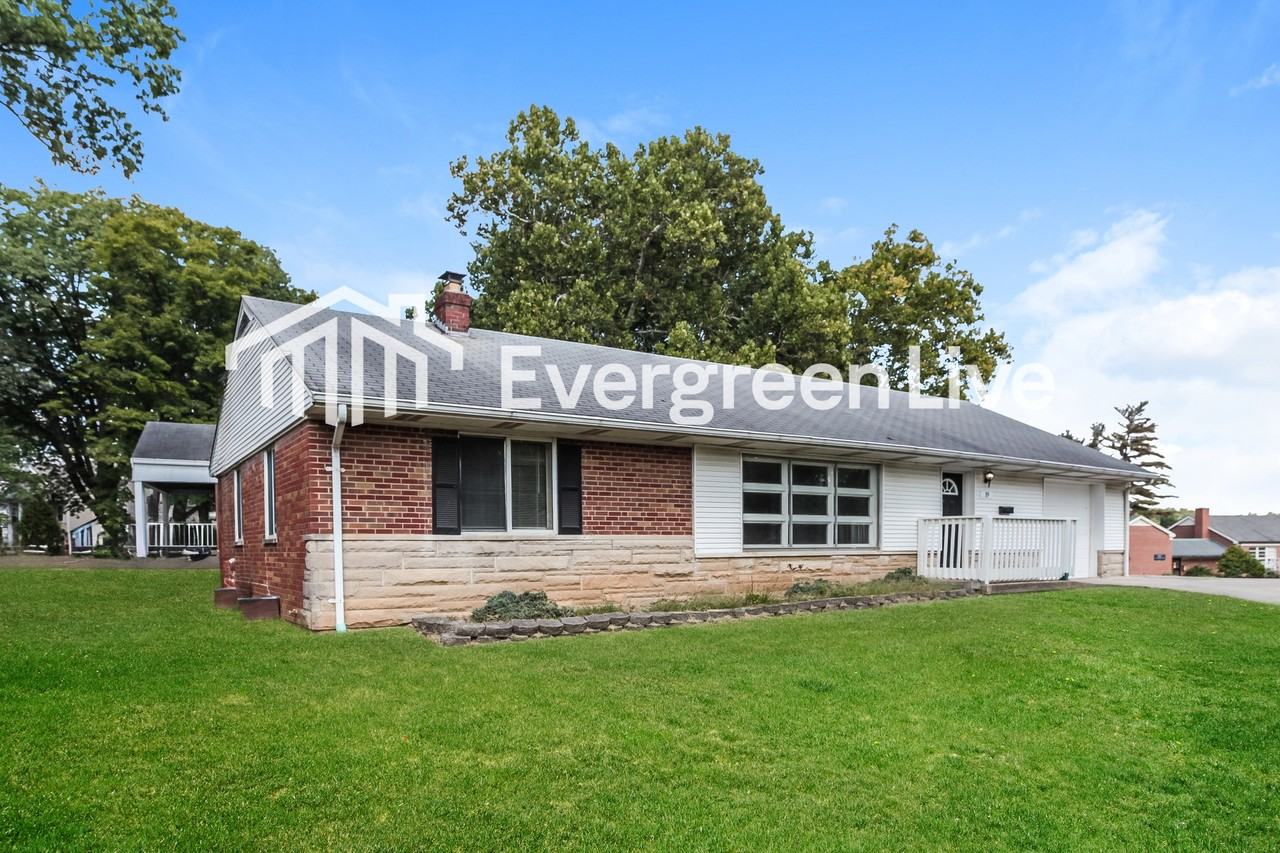 19 Cromwell Rd - Photo 3 of 15