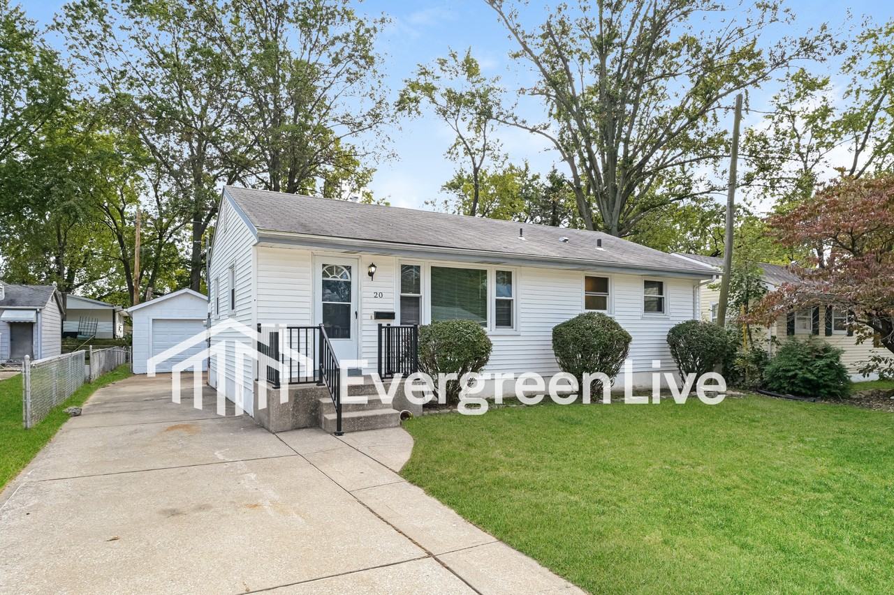 20 Florissant Park Dr - Photo 2 of 15