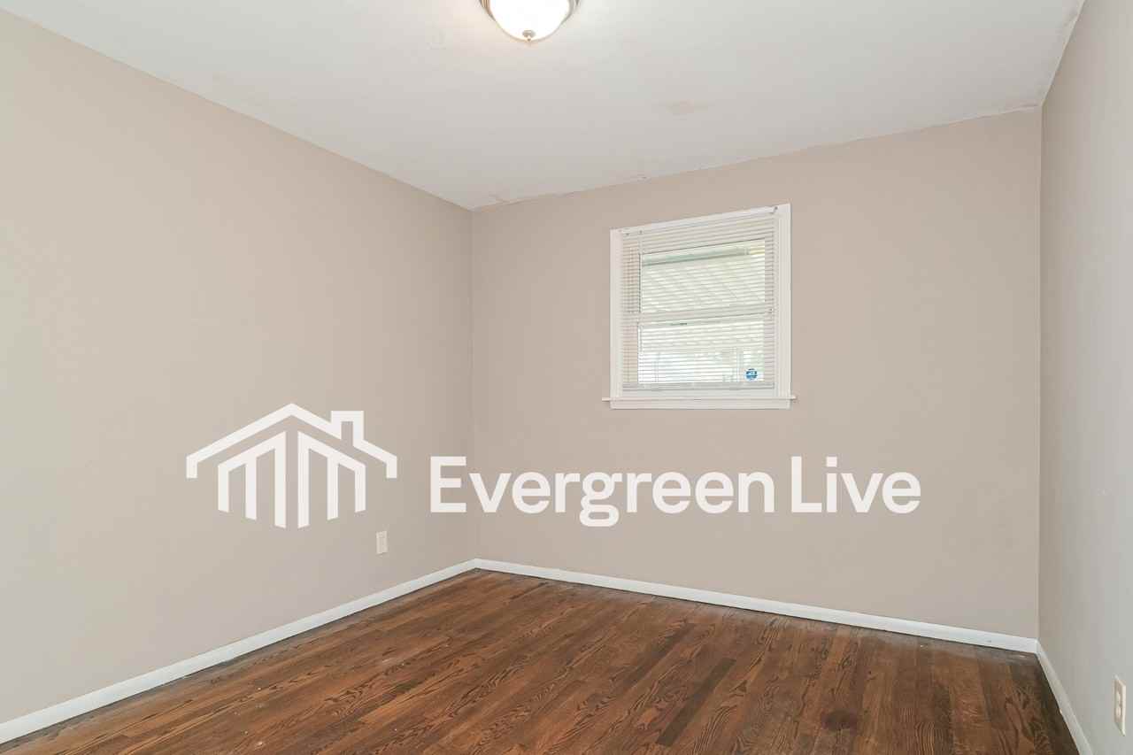 20 Florissant Park Dr - Photo 7 of 15