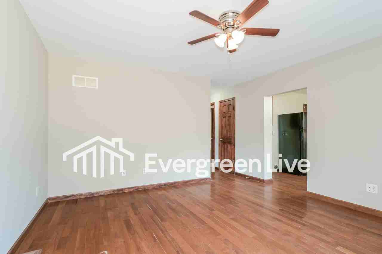 3229 W Tennyson Ave - Photo 3 of 15
