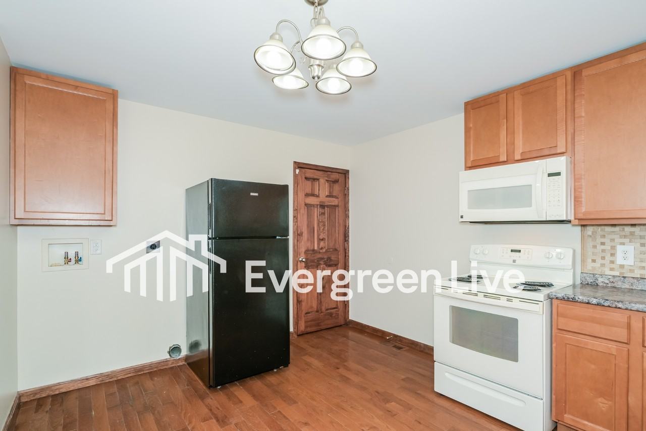 3229 W Tennyson Ave - Photo 6 of 15