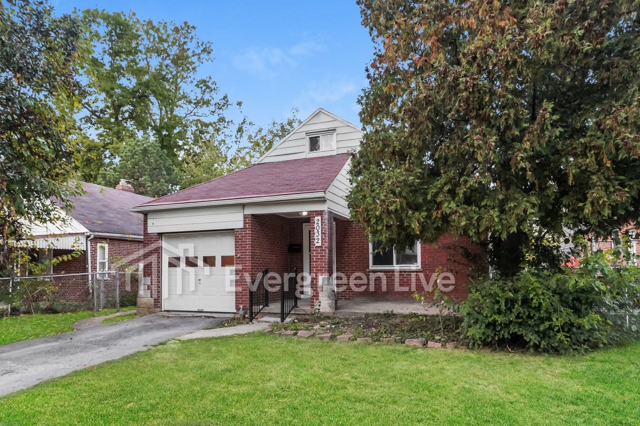 2032 Sundale Ave - Photo 2 of 15