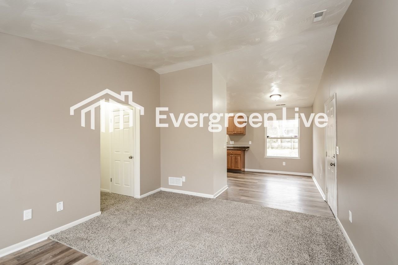 8616 Balboa Dr - Photo 3 of 15