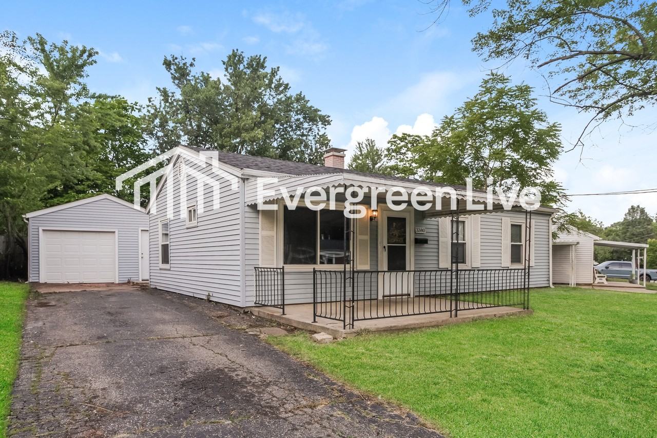 3380 Niagara St - Photo 2 of 15