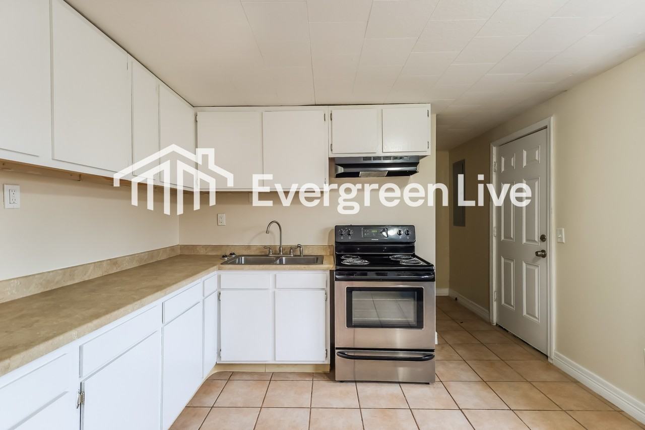 107 W Leslie Ave - Photo 6 of 15