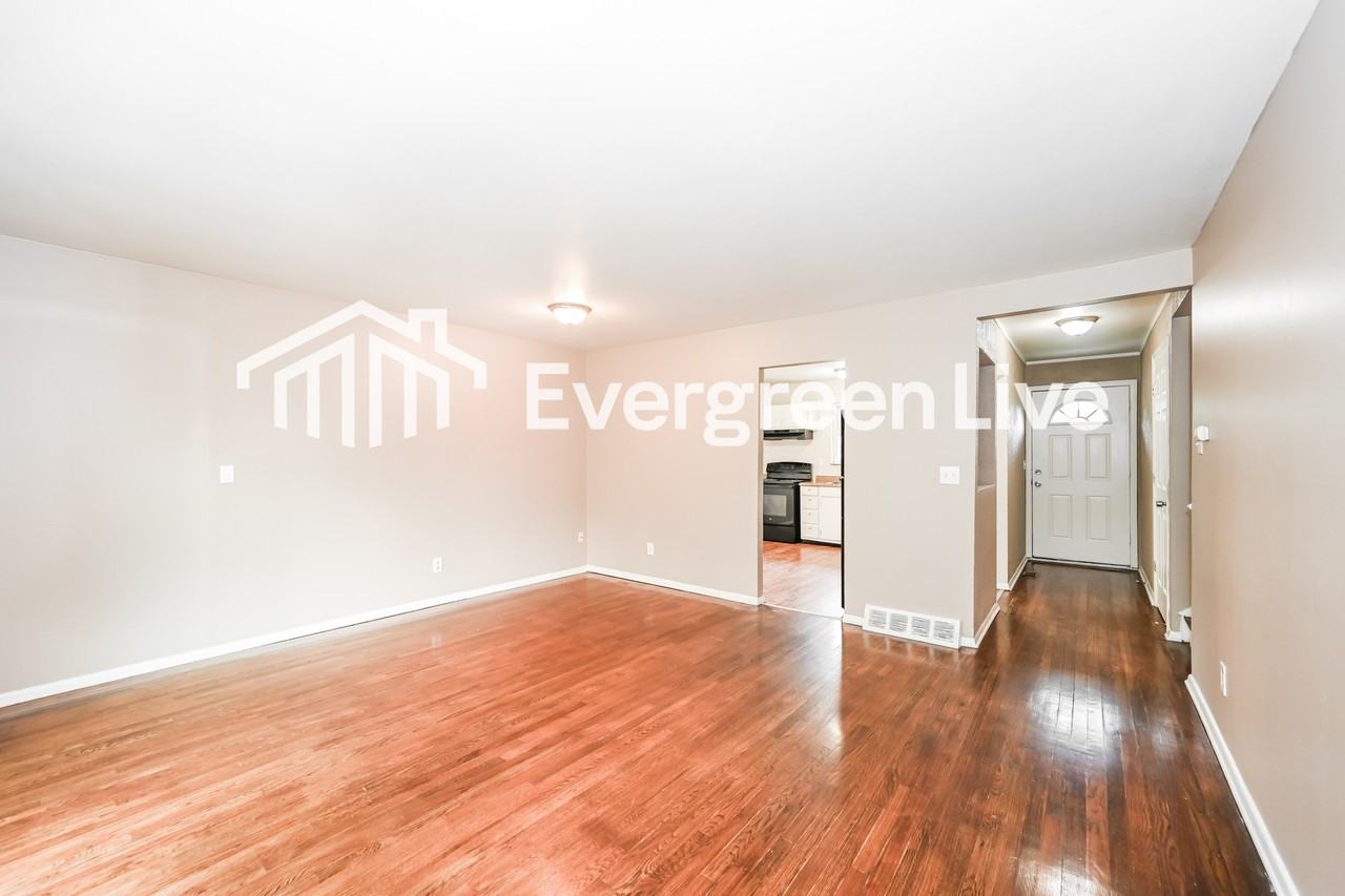11497 Gresham Place - Photo 3 of 15