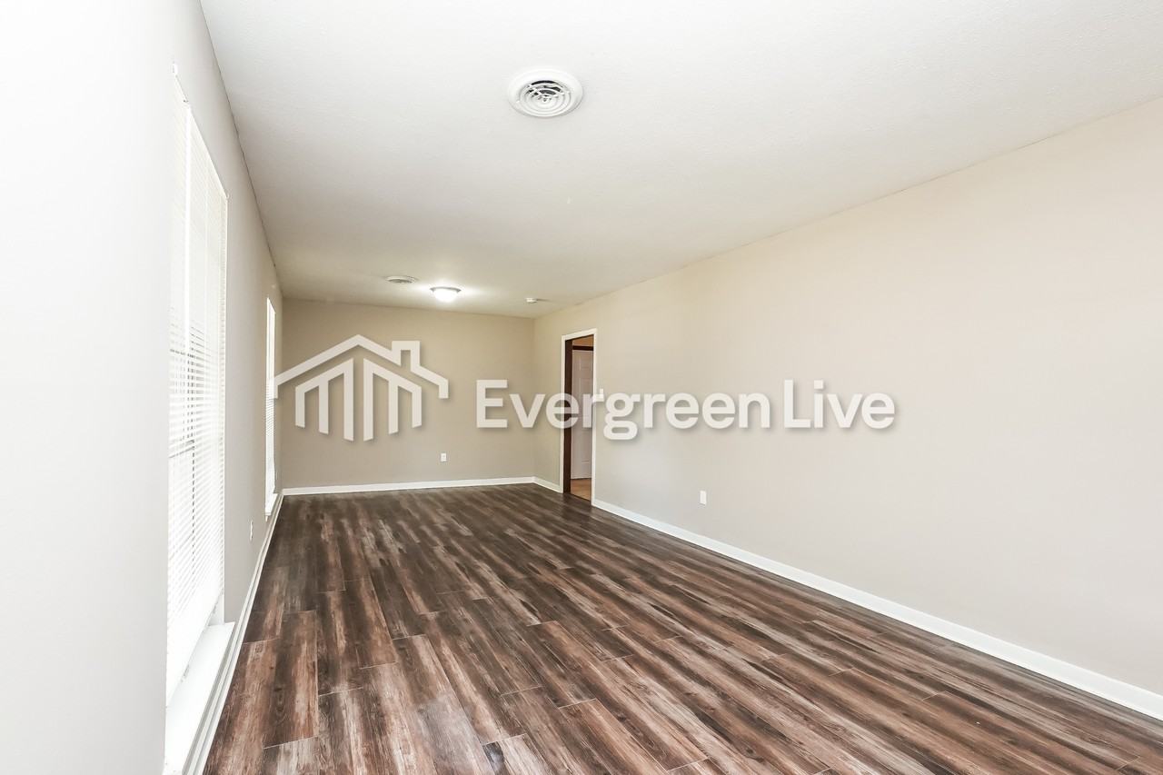 5805 Baxter Drive - Photo 3 of 16