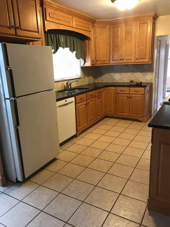 2421 Old Forest Rd - Photo 5 of 7