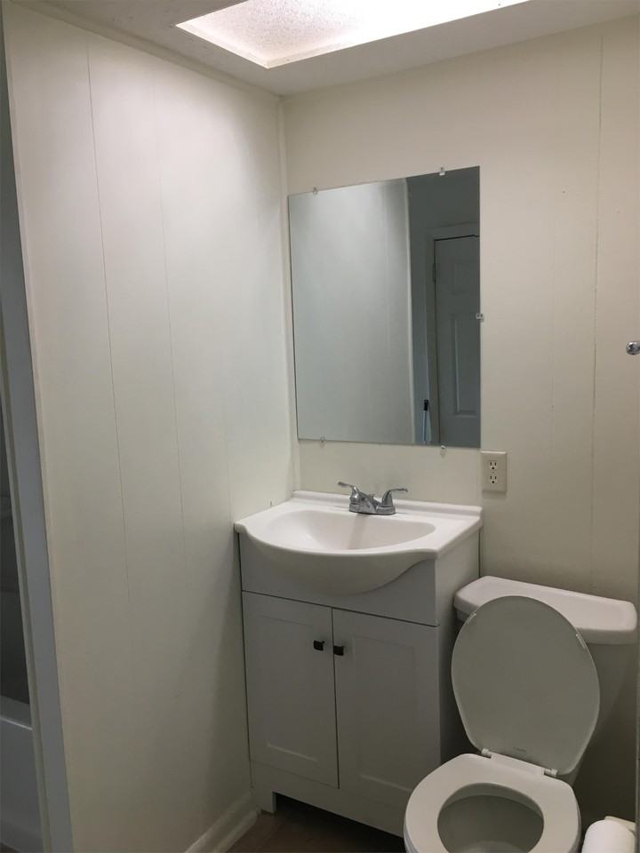 832 1/2 Rush Ave - Photo 5 of 11