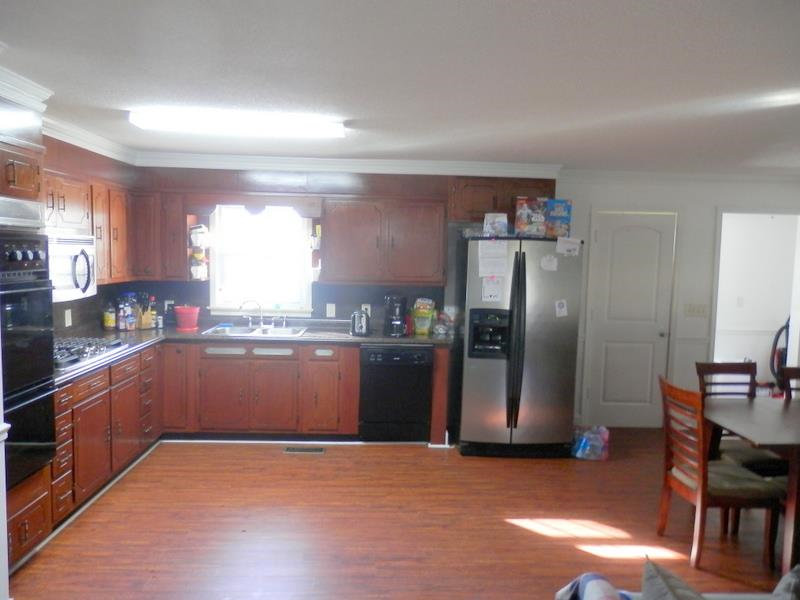 303 W County Rd - Photo 2 of 9