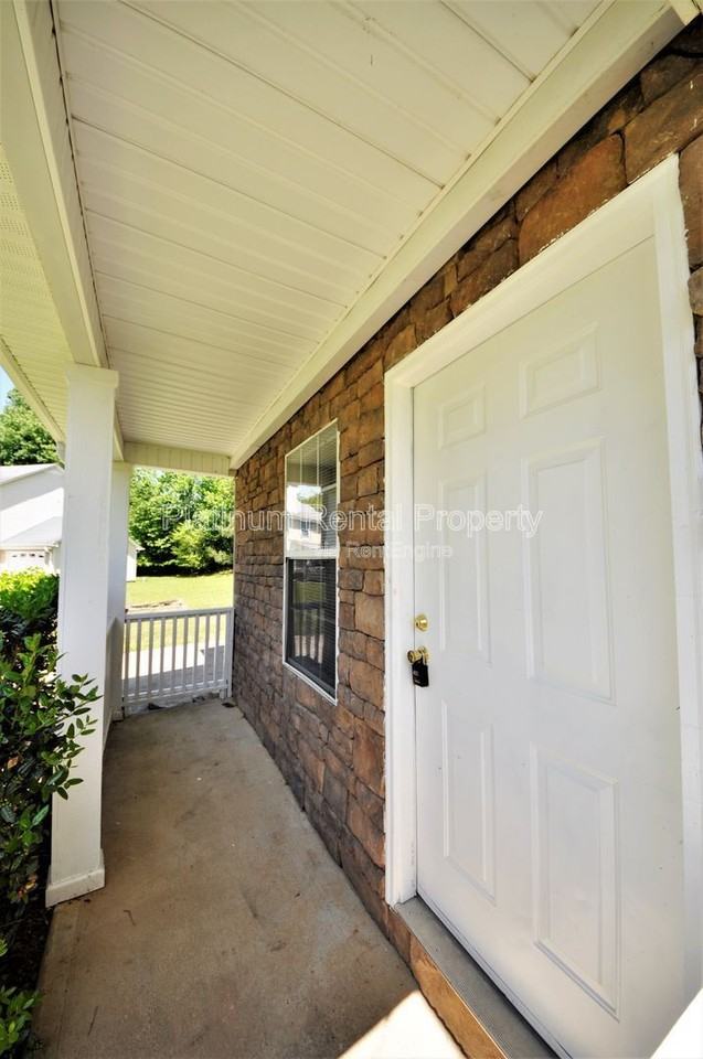 9260 Golf View Dr - Photo 2 of 23