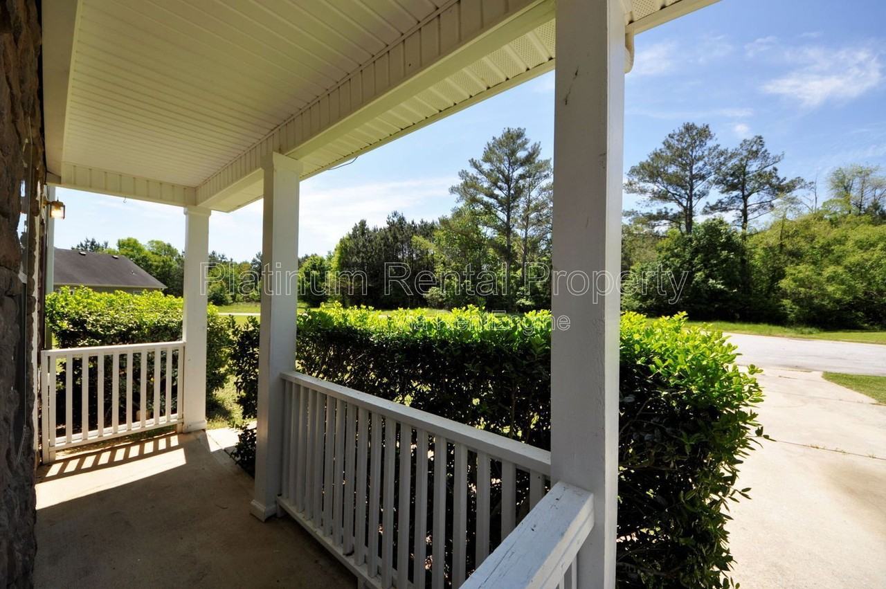 9260 Golf View Dr - Photo 3 of 23