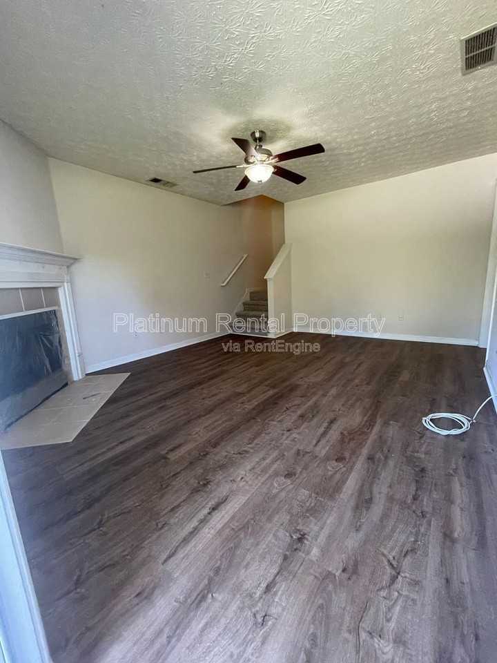 9260 Golf View Dr - Photo 4 of 23