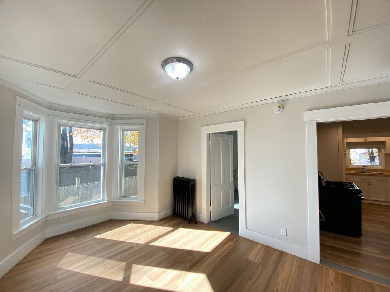 348 Portland St - Photo 5 of 36