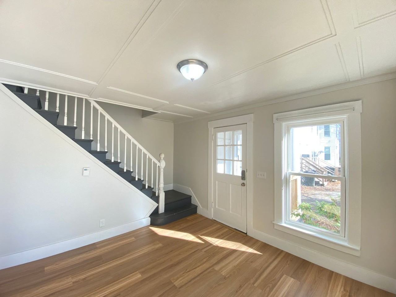 348 Portland St - Photo 7 of 36