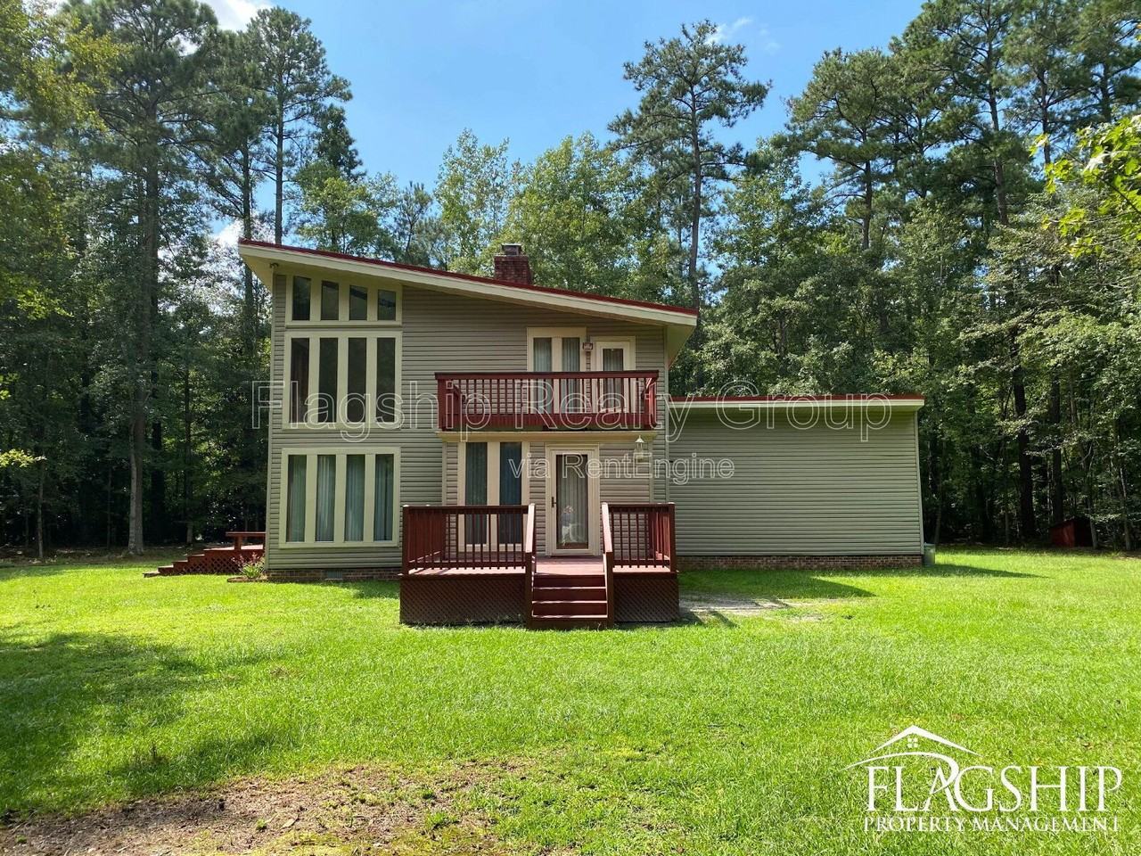 1228 Forest Acres Drive