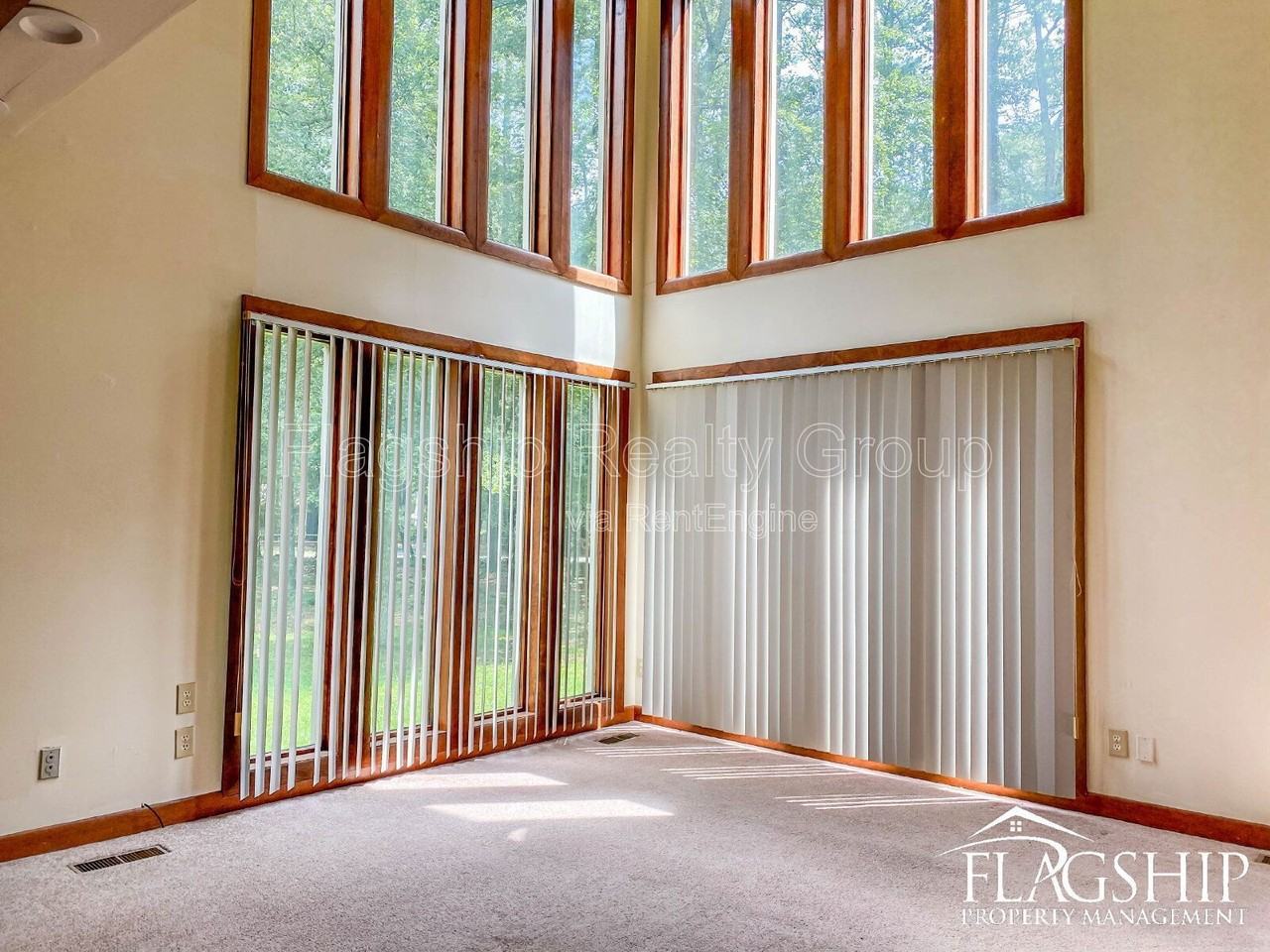 1228 Forest Acres Dr - Photo 7 of 42