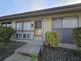 877 Ne Alameda Ave - Photo 1 of 1