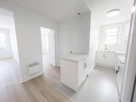 featured image of 200 Avenue Kensington #307