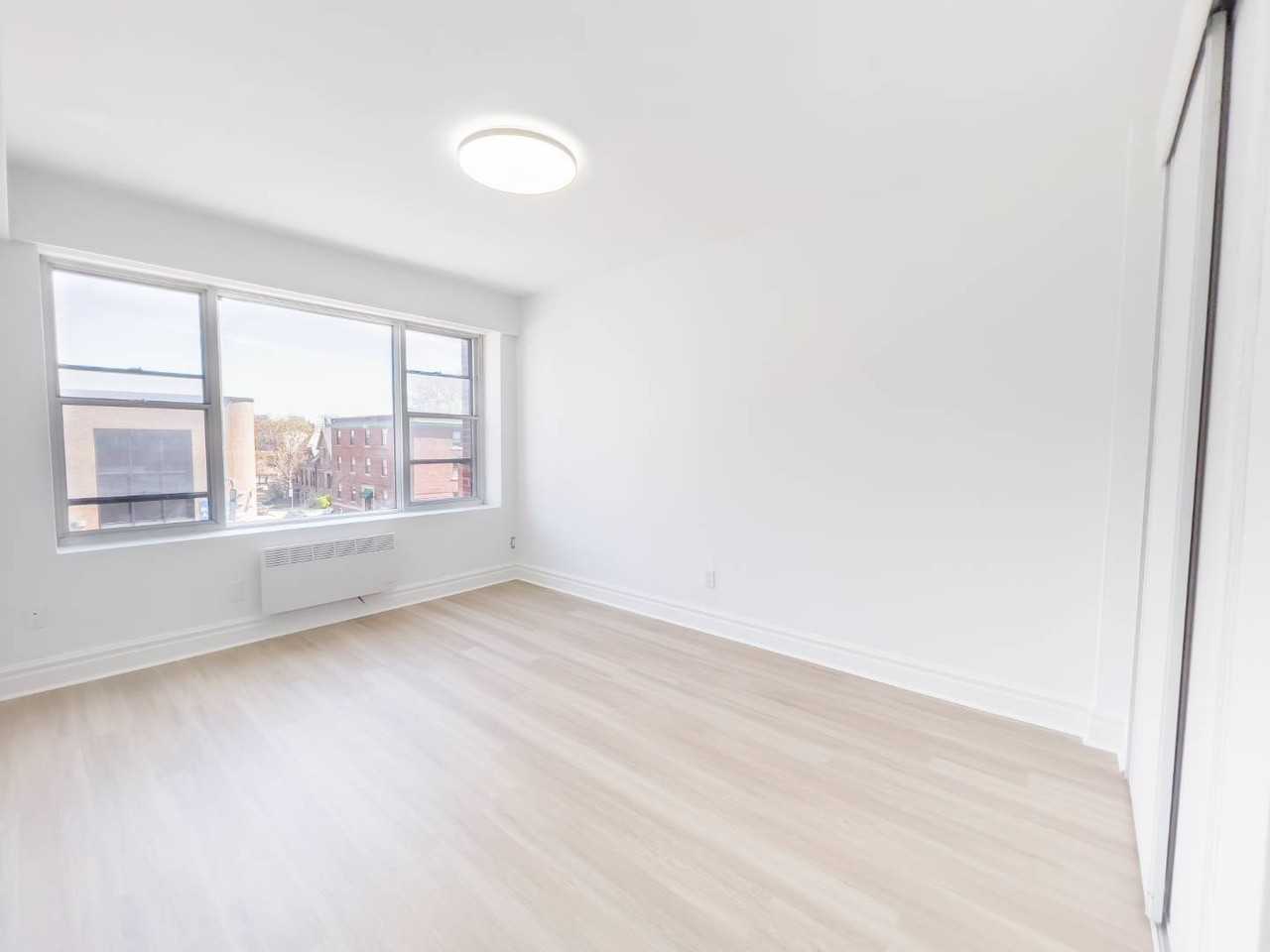 200 Avenue Kensington #307 - Photo 7 of 12