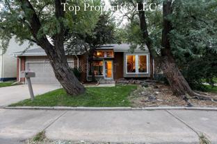 2894 S Oakland Cir E - Photo 1 of 1