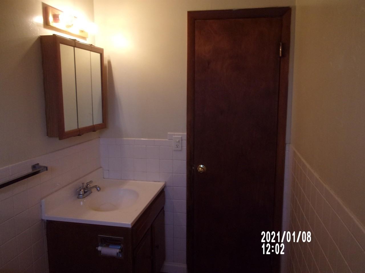 463 Brentwood Ave #B463 - Photo 5 of 10