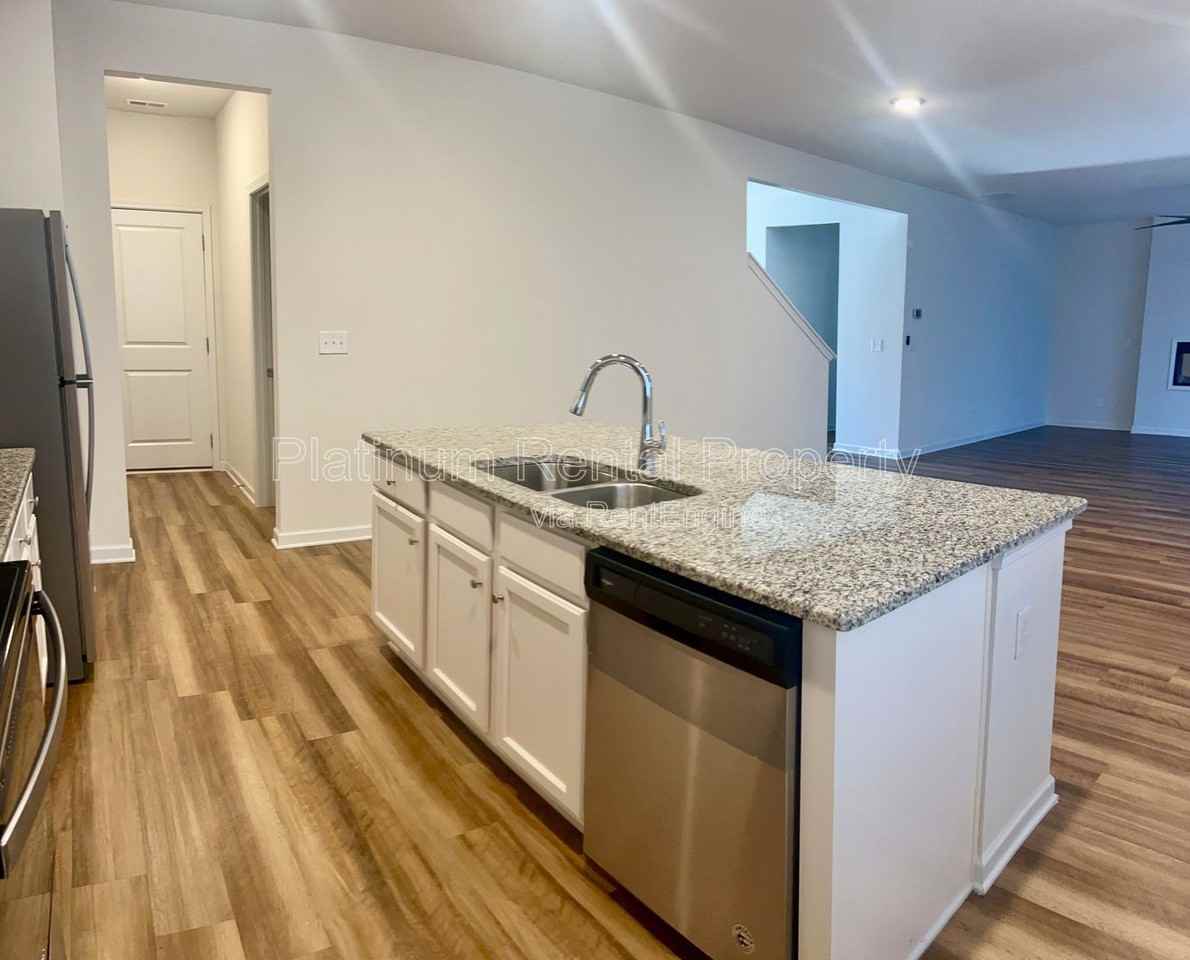 541 Overo Drive - Photo 7 of 28