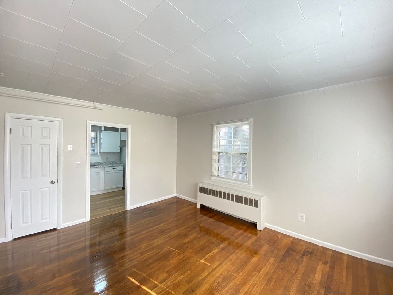 118 Locust St #D - Photo 3 of 15