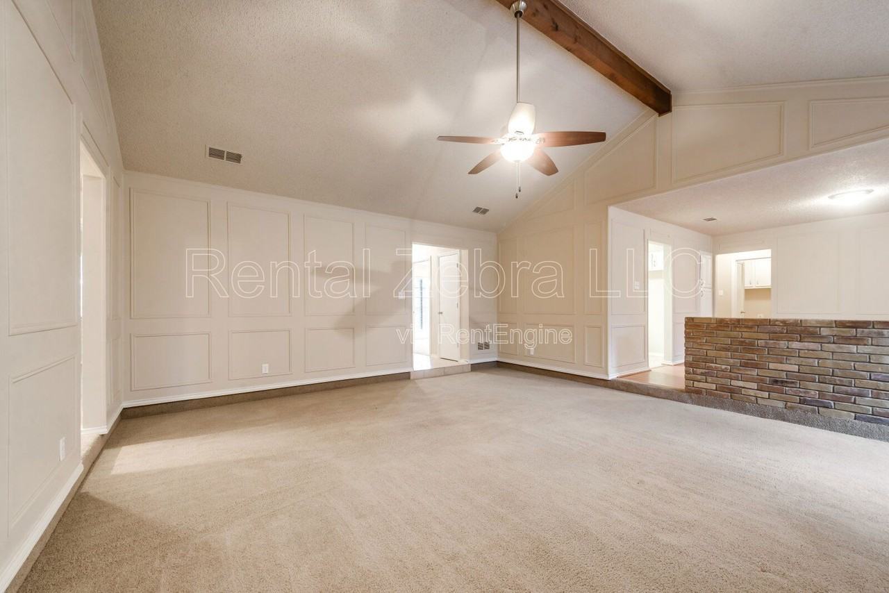 4806 Stage Line Dr - Photo 3 of 34