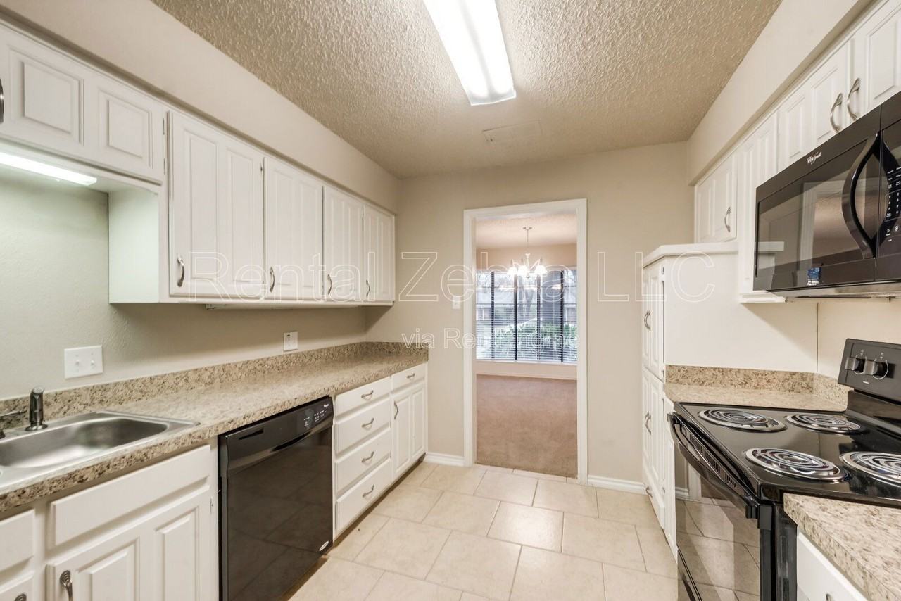 4806 Stage Line Dr - Photo 6 of 34