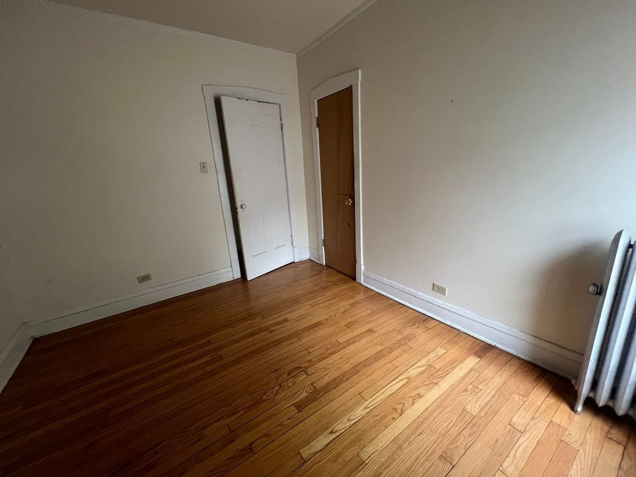 3348 West Sunnyside Avenue - Photo 7 of 12