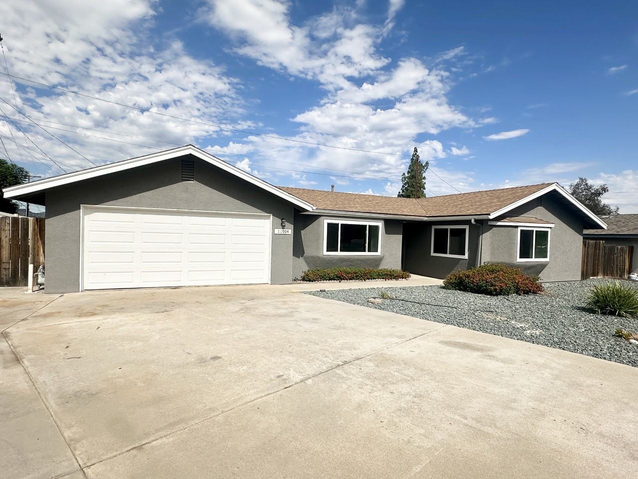 11904 Rocky Home Dr - Photo 3 of 20