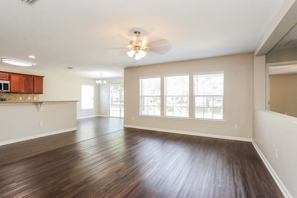 3877 Marsh Bluff Dr - Photo 5 of 16