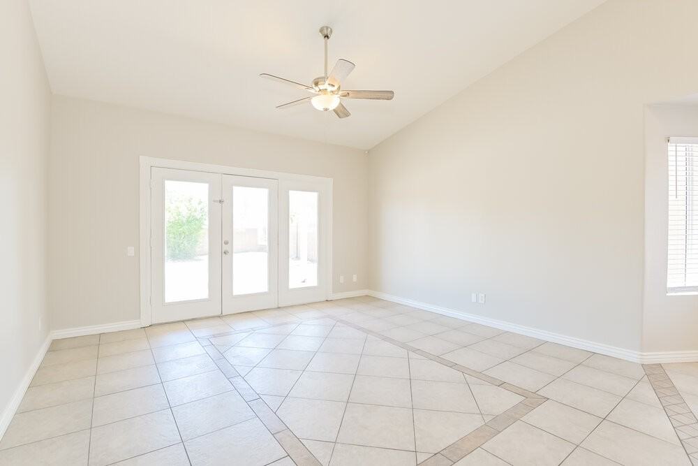 9940 E Paseo San Bruno - Photo 5 of 16