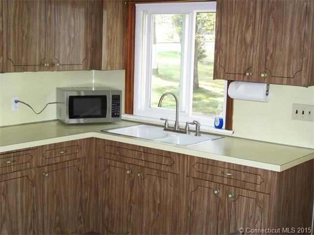 44 Upland Rd - Photo 2 of 15