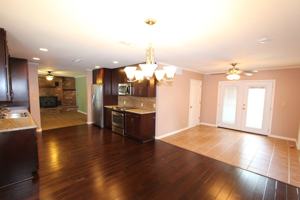 featured image of 1052 E Apple Way