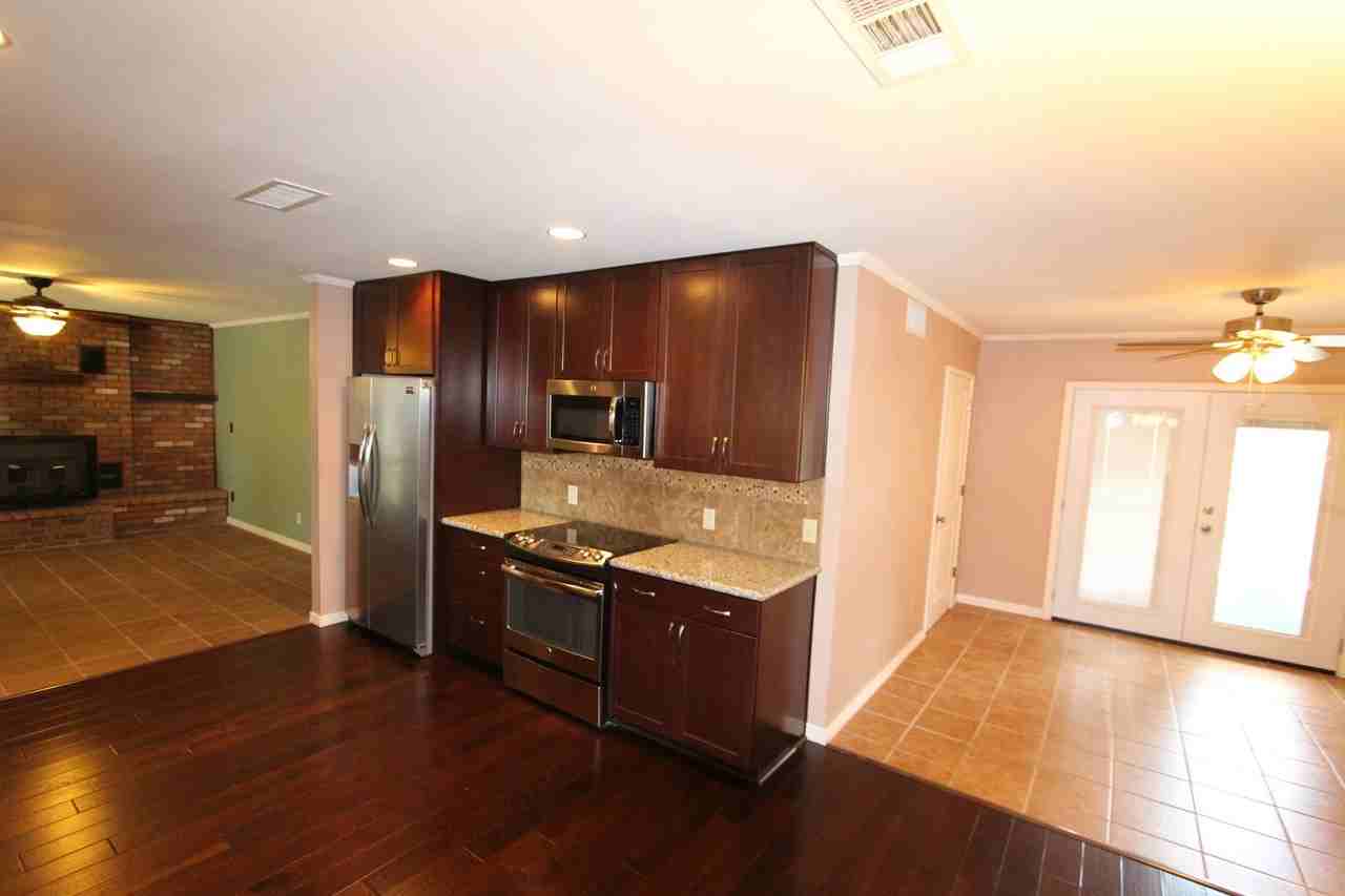 1052 E Apple Way - Photo 5 of 19