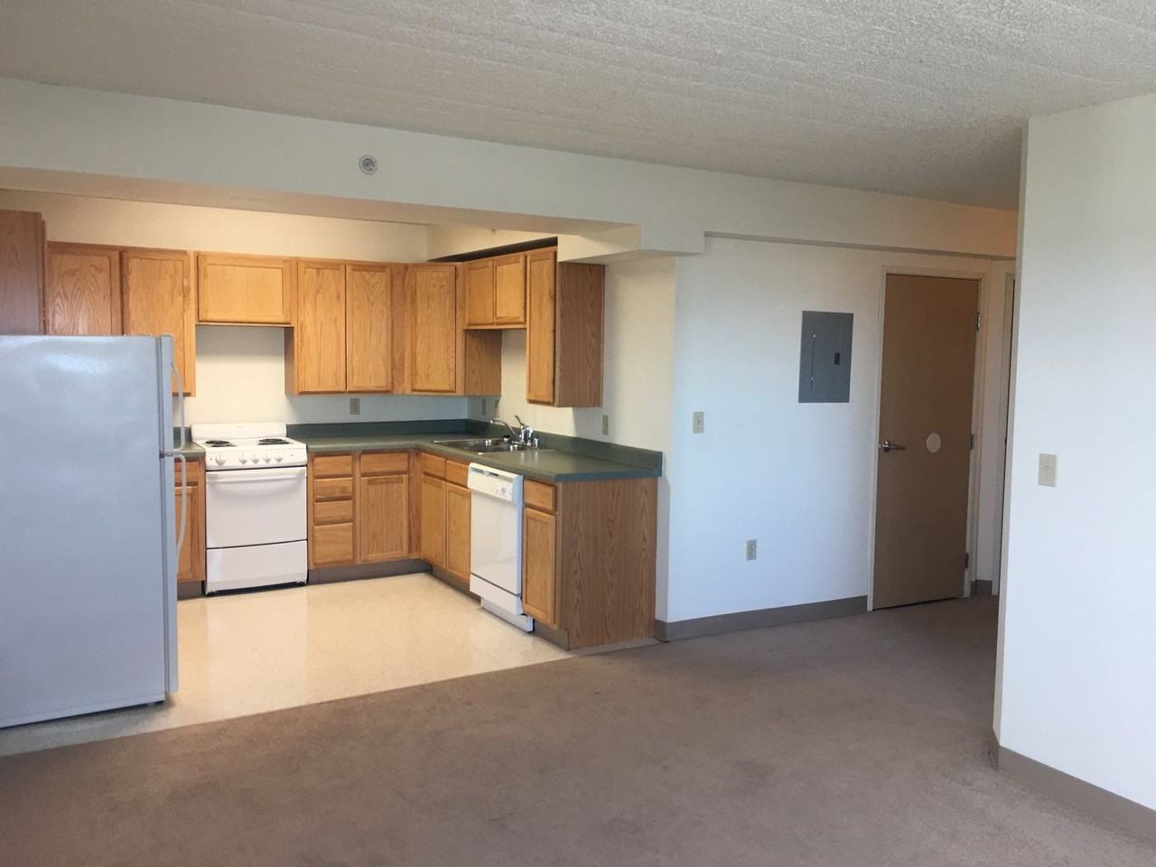 McKinley Tower Apartments - Photo 5 of 14