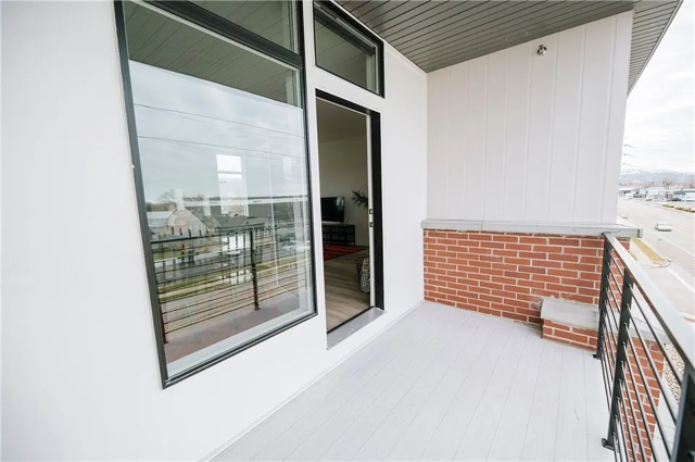 189 Southwest - Photo 3 of 48