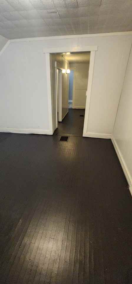307 W 3rd St - Photo 2 of 34