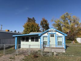 featured image of 2110 Burlington Ave