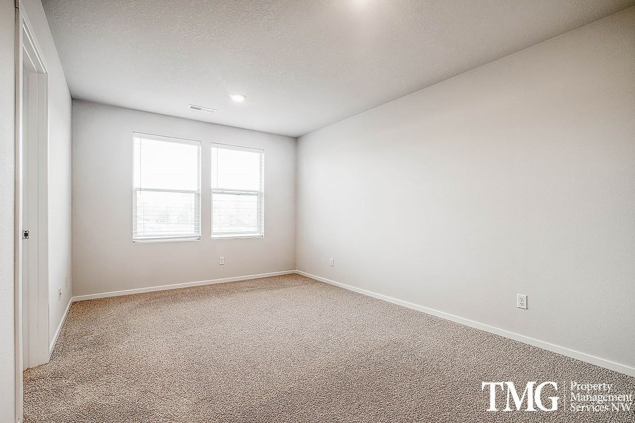 7904 Northeast 100th Circle - Photo 5 of 33