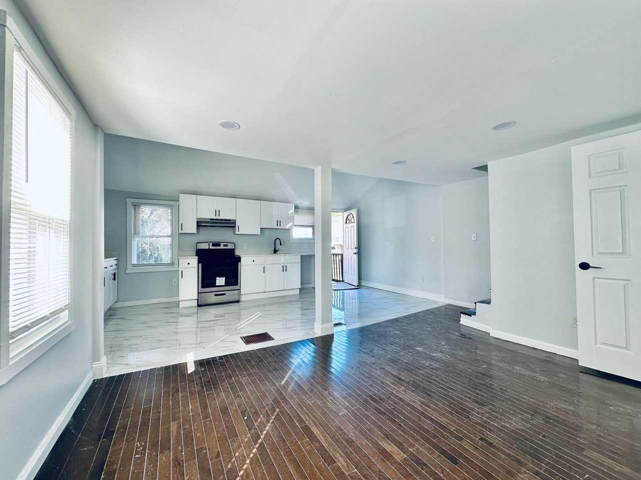 10 Kensington St - Photo 6 of 20