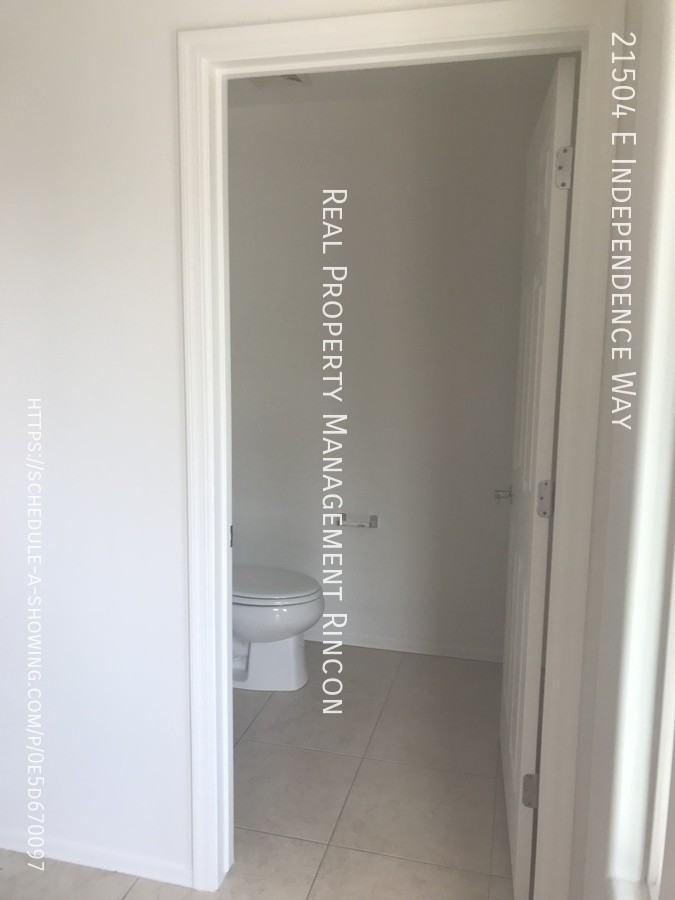 21504 E Independence Way - Photo 4 of 13