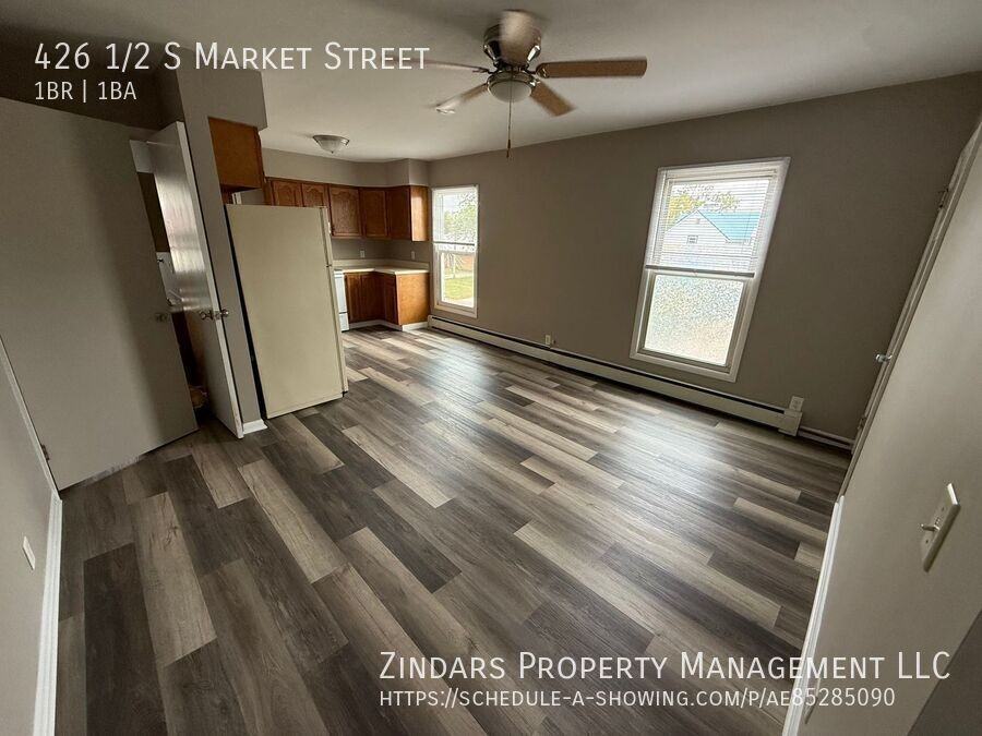 426 1/2 S Market St - Photo 3 of 6