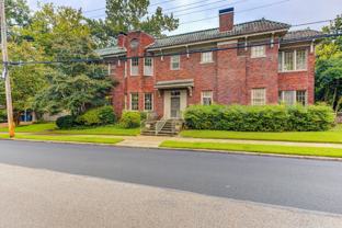 654 Anderson St - Photo 1 of 1
