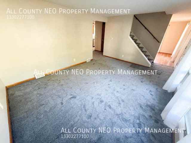 2192 Hoch Dr - Photo 2 of 23