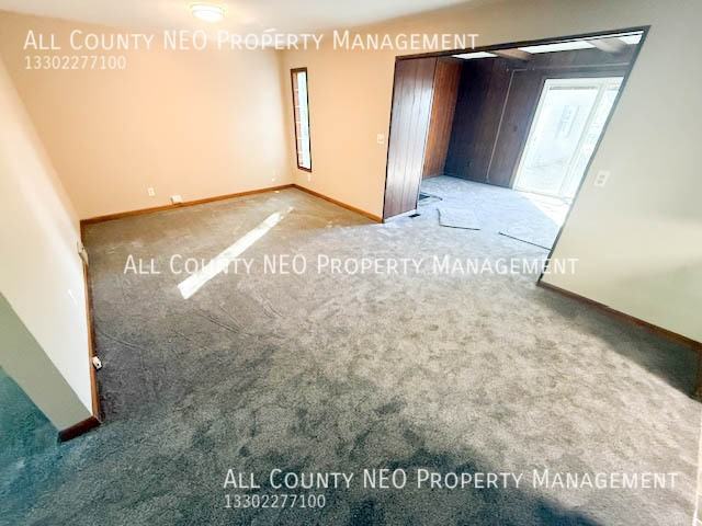 2192 Hoch Dr - Photo 7 of 23