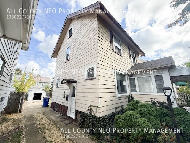 3521 West 123rd Street