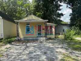 featured image of 1326 Olive St